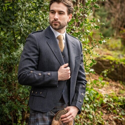 Navy Crail Outfit