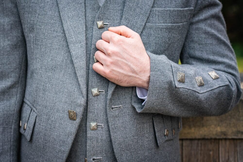 Light Grey Arrochar Tweed Kilt Jacket & Waistcoat - Image 3