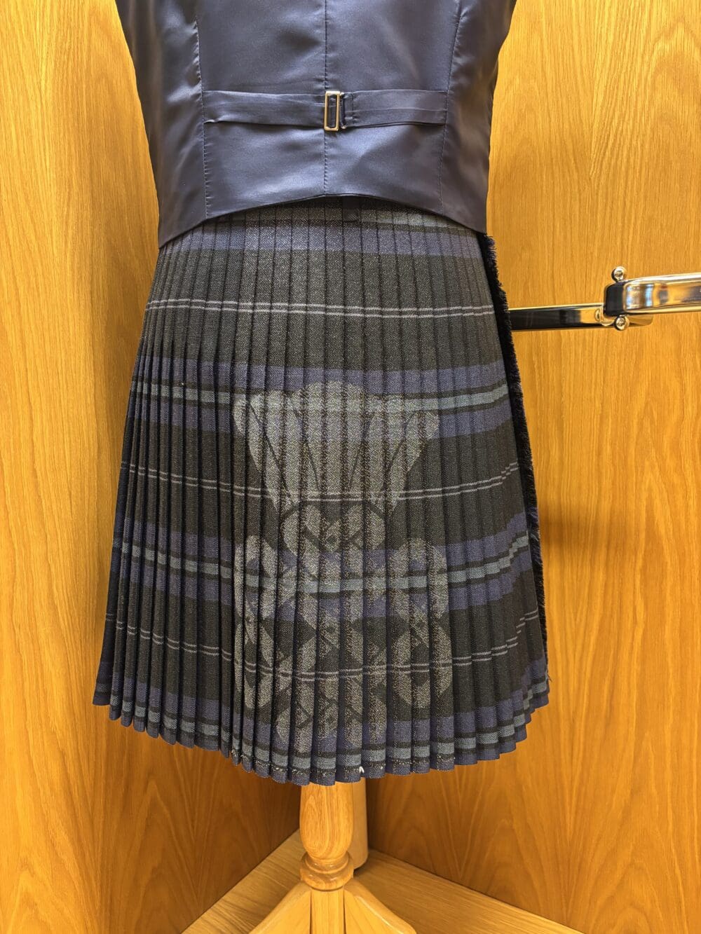 Ex-Hire Silver Thistle Kilt