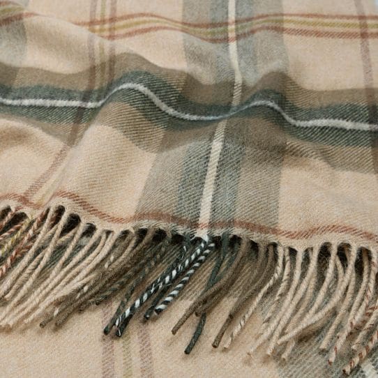 Saskatchewan Weathered Lambswool Borders Blanket - Image 2
